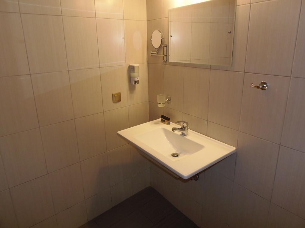 Hera Hotel Нафплион Экстерьер фото